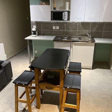 Appartement 8 - Hyper Centre - 1 A 6 Personnes Douai Esterno foto